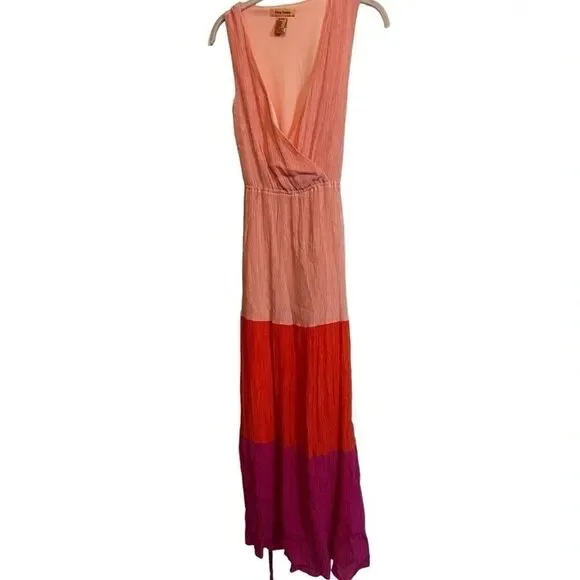Flying Tomato Women medium Maxi Dress
Color Blocked pink red tall v-neck tie - Picture 5 of 11
